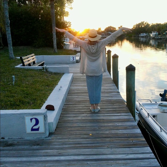 Meet your Posher, Julie t. - Picture 1 of 1